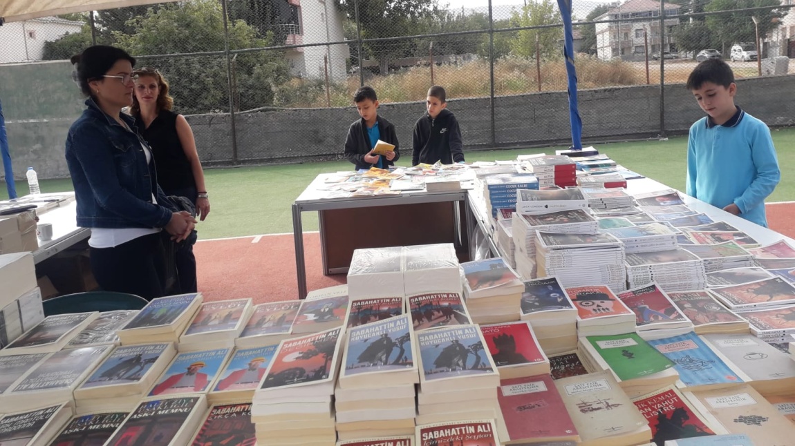 GÖLBAŞI KİTAP FUARI